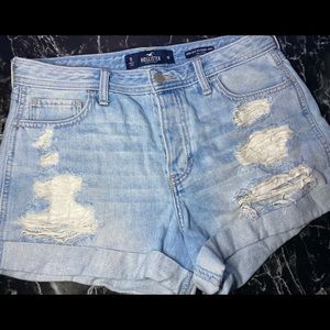 HOLLISTER HIGH-RISE BOYFRIEND SHORTS SIZE: 11R W30